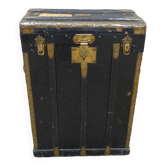 1900s travel trunk
