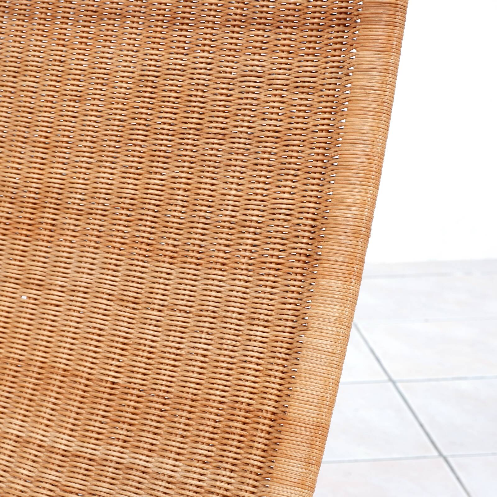 PK 22“ lounge chair in rattan by Poul Kjaerholm for E. Kold Christensen