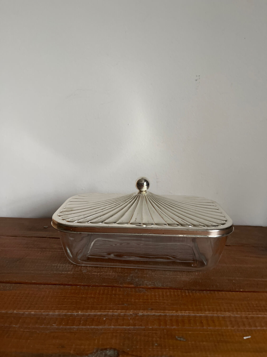Butter dish