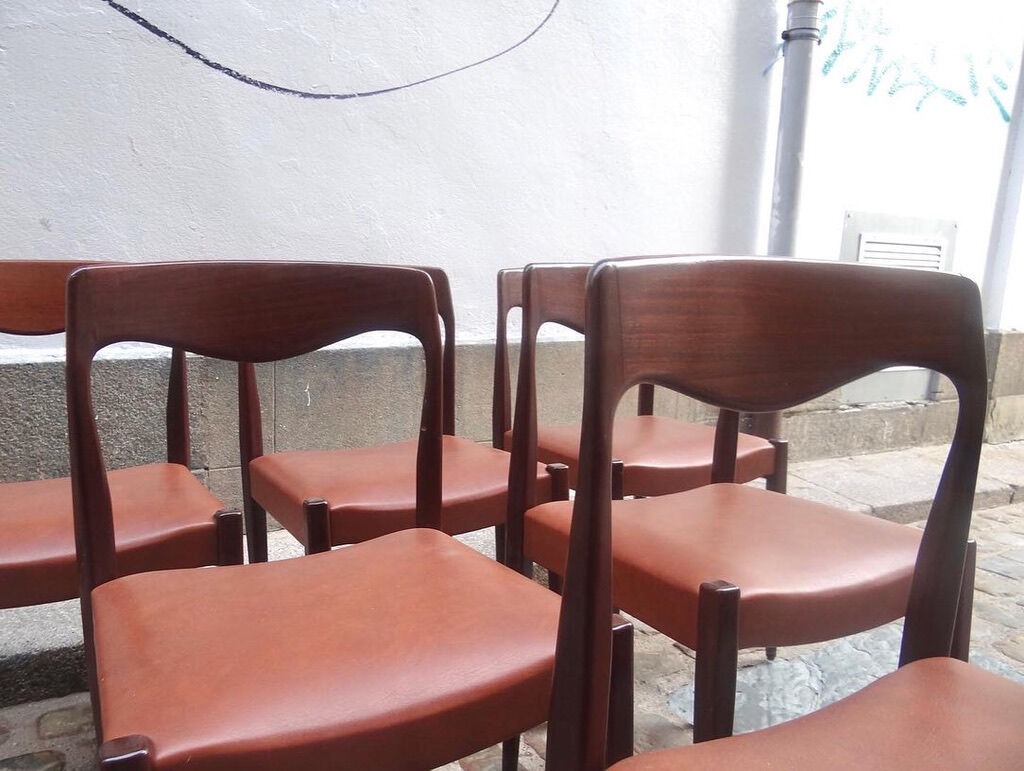 6 Scandinavian chairs