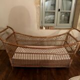 Lit bébé en osier