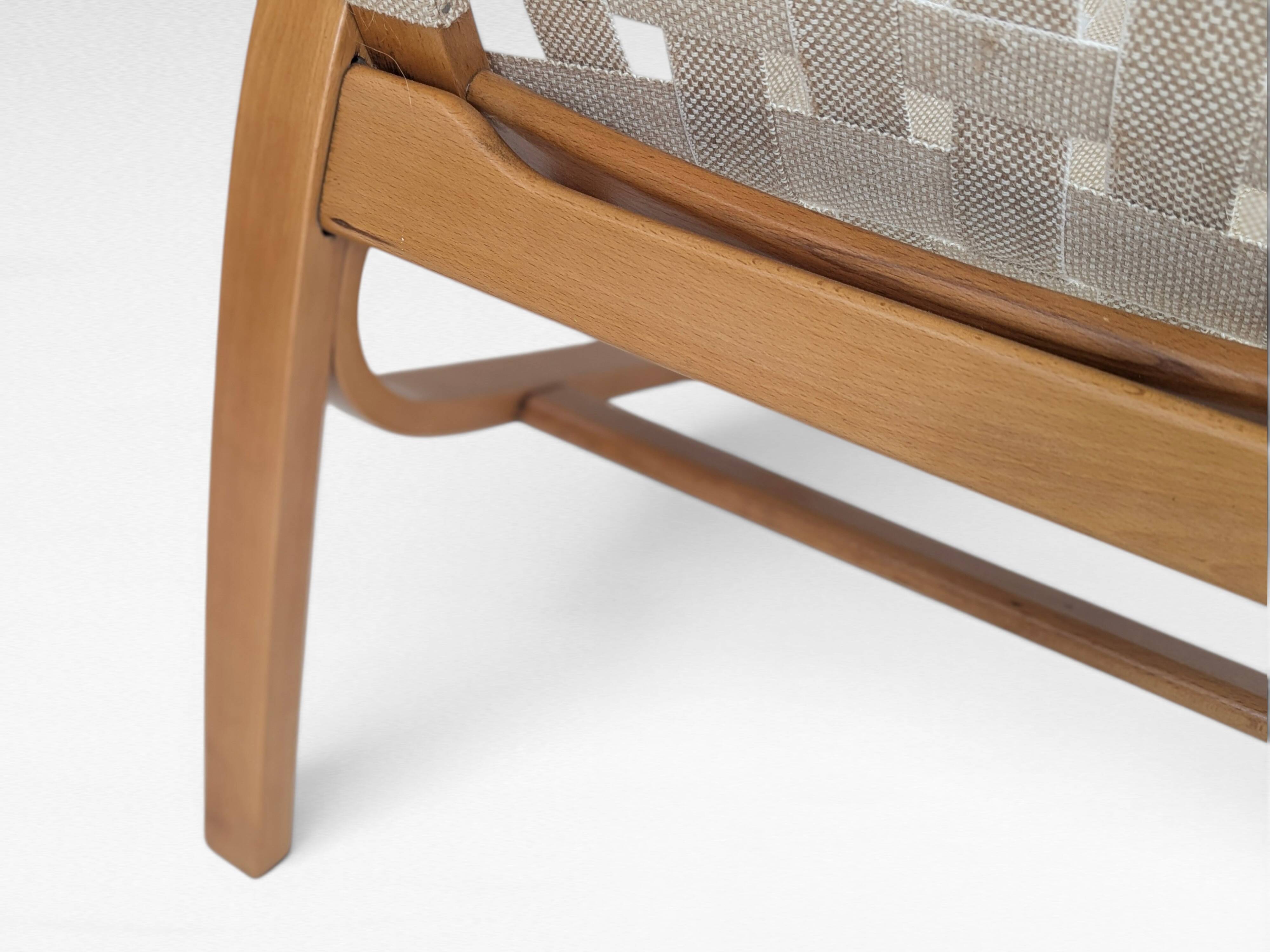 Chaise longue sculpturale en bois cintré par Jan Vaněk pour UP Zavody, années 1930.