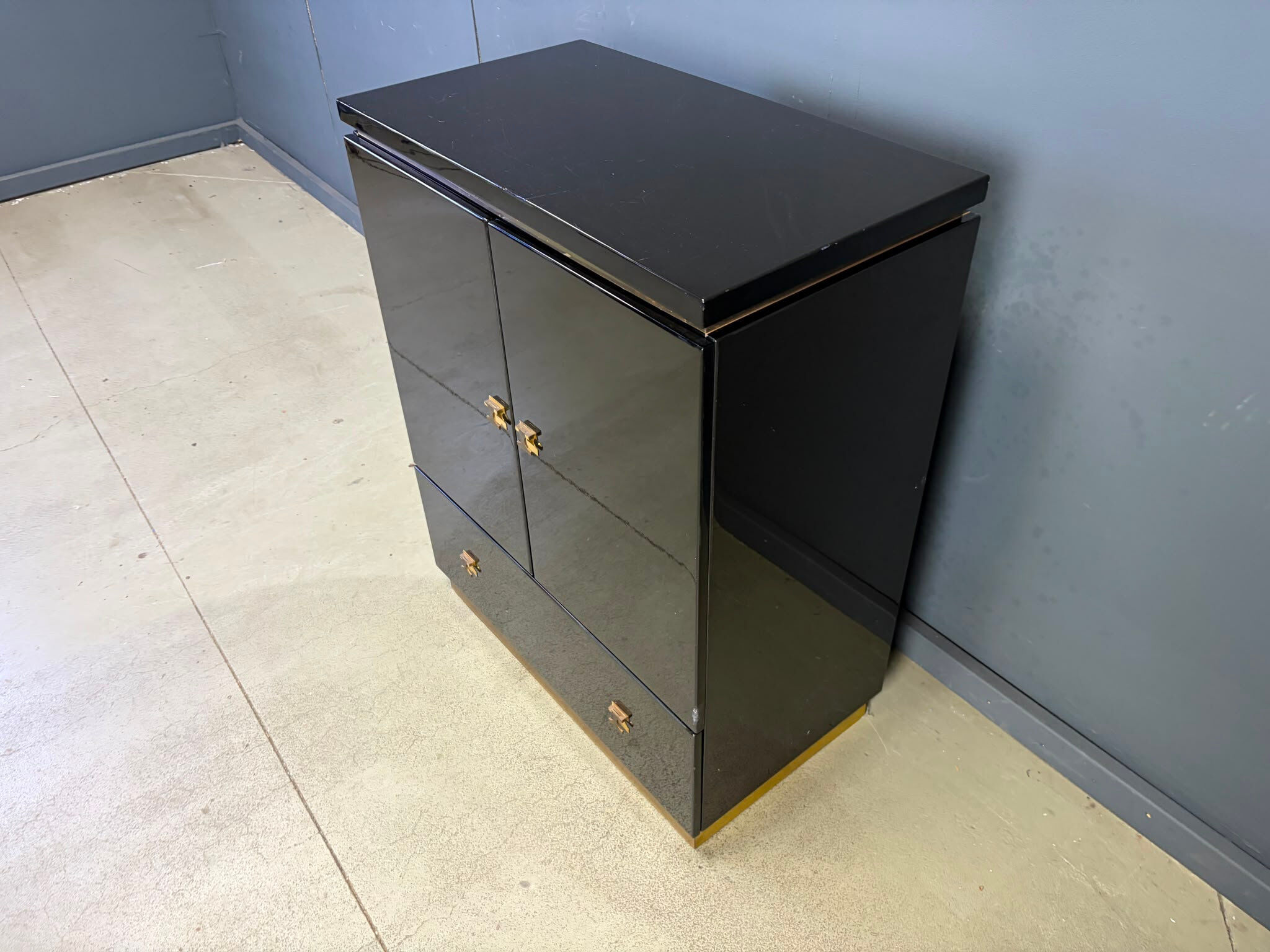 Cabinet de style Maison Jansen français, années 1970