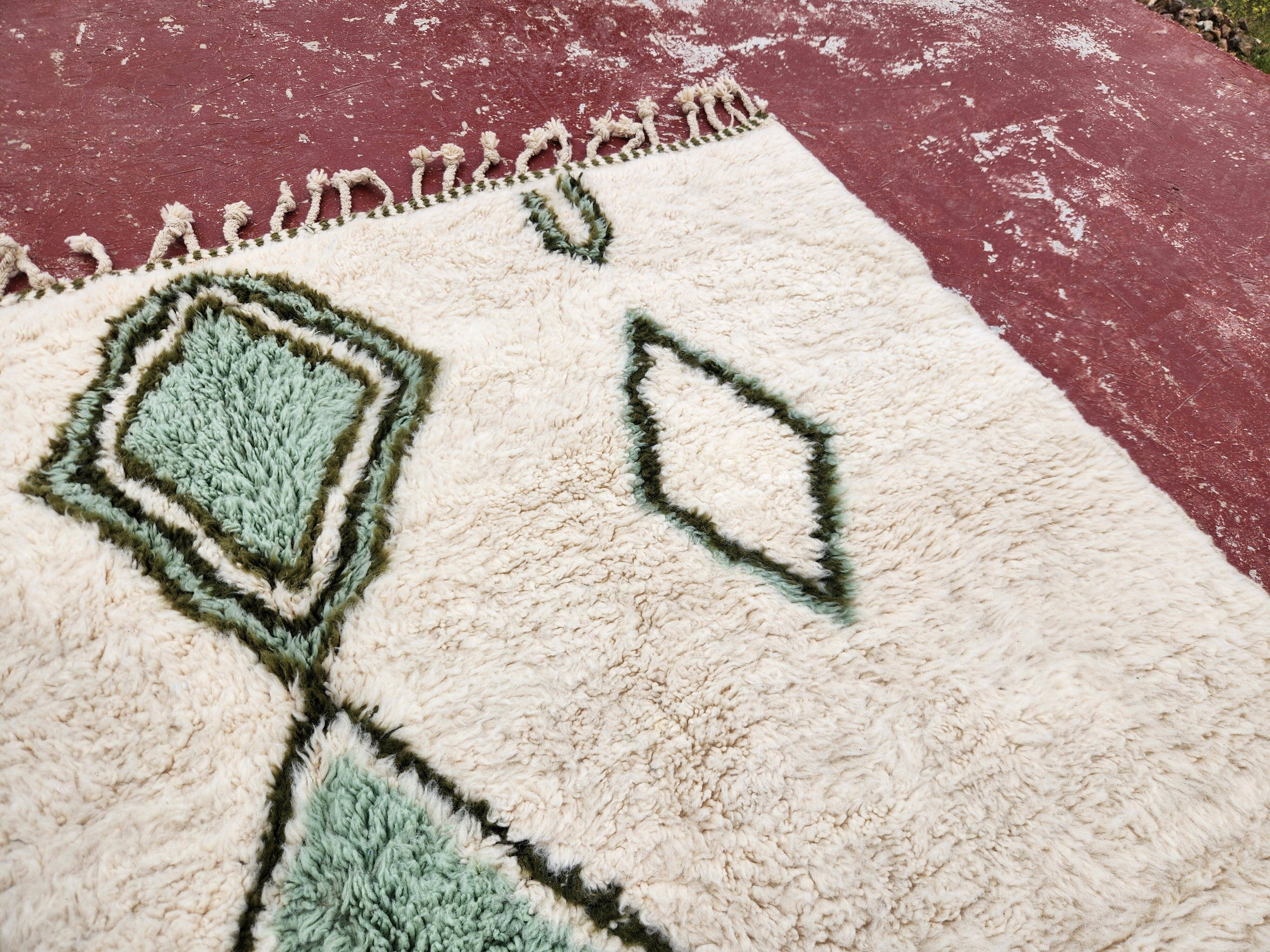 Authentic Beni Ouarain Rug 300x202 cm – Unbleached Wool