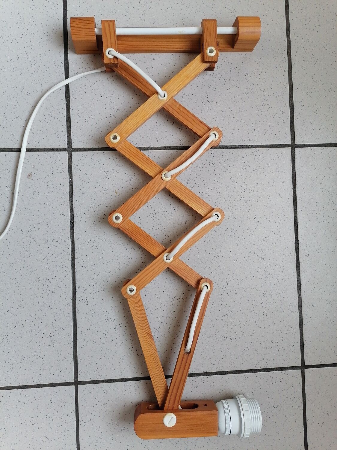 Pair of wooden scissor wall lamps