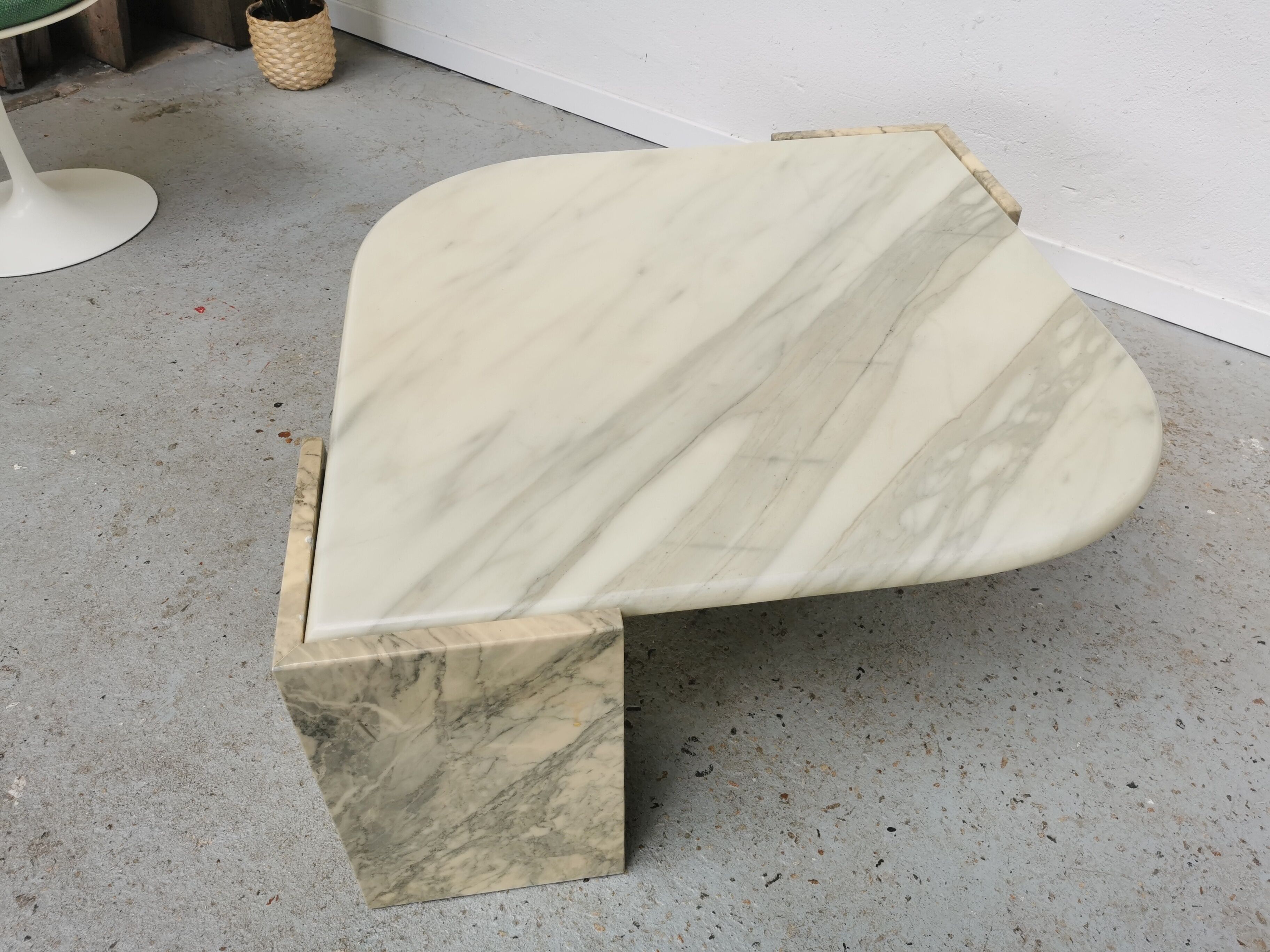 Table basse en marbre Roche Bobois