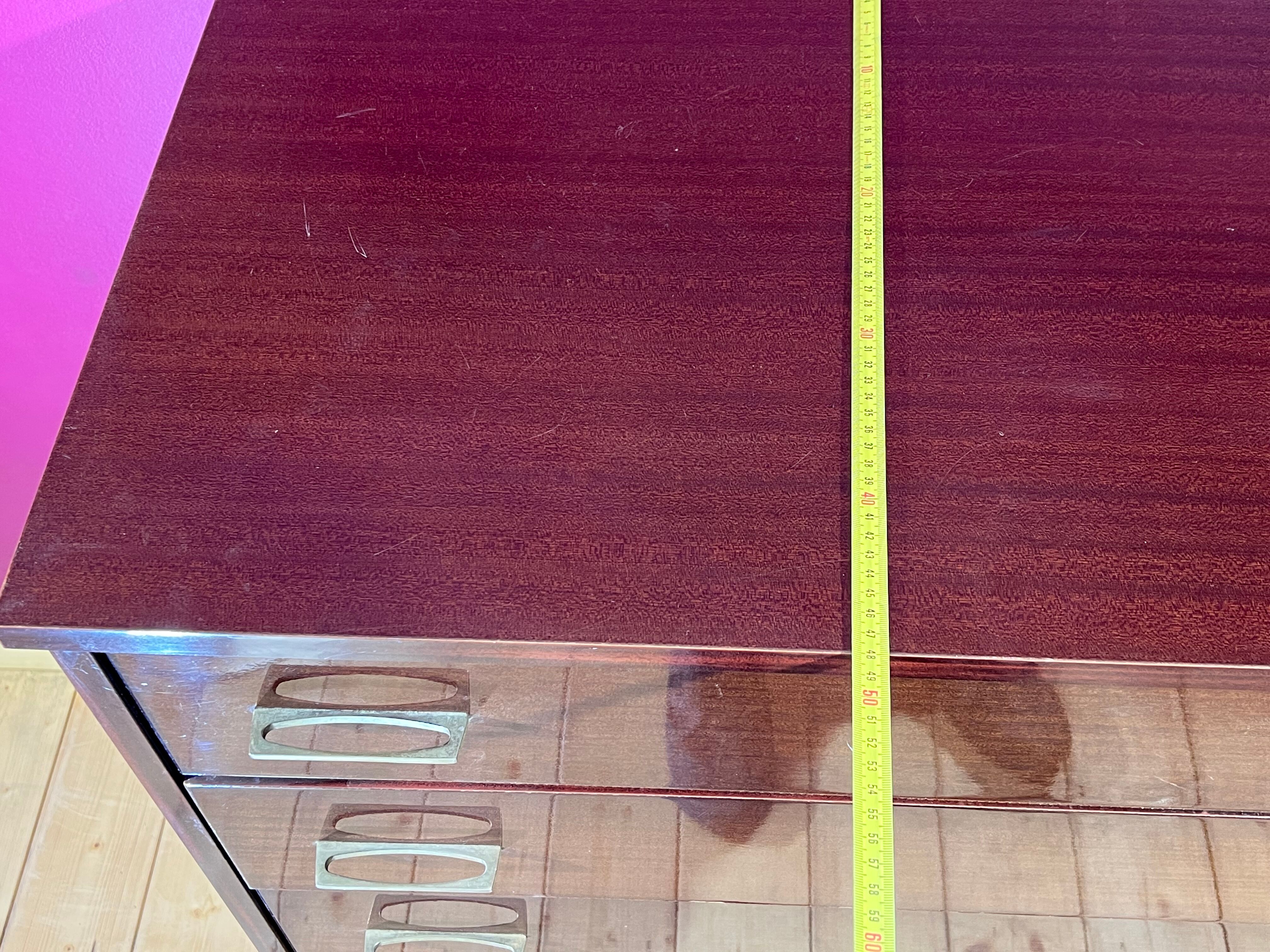 Vintage chest of drawers