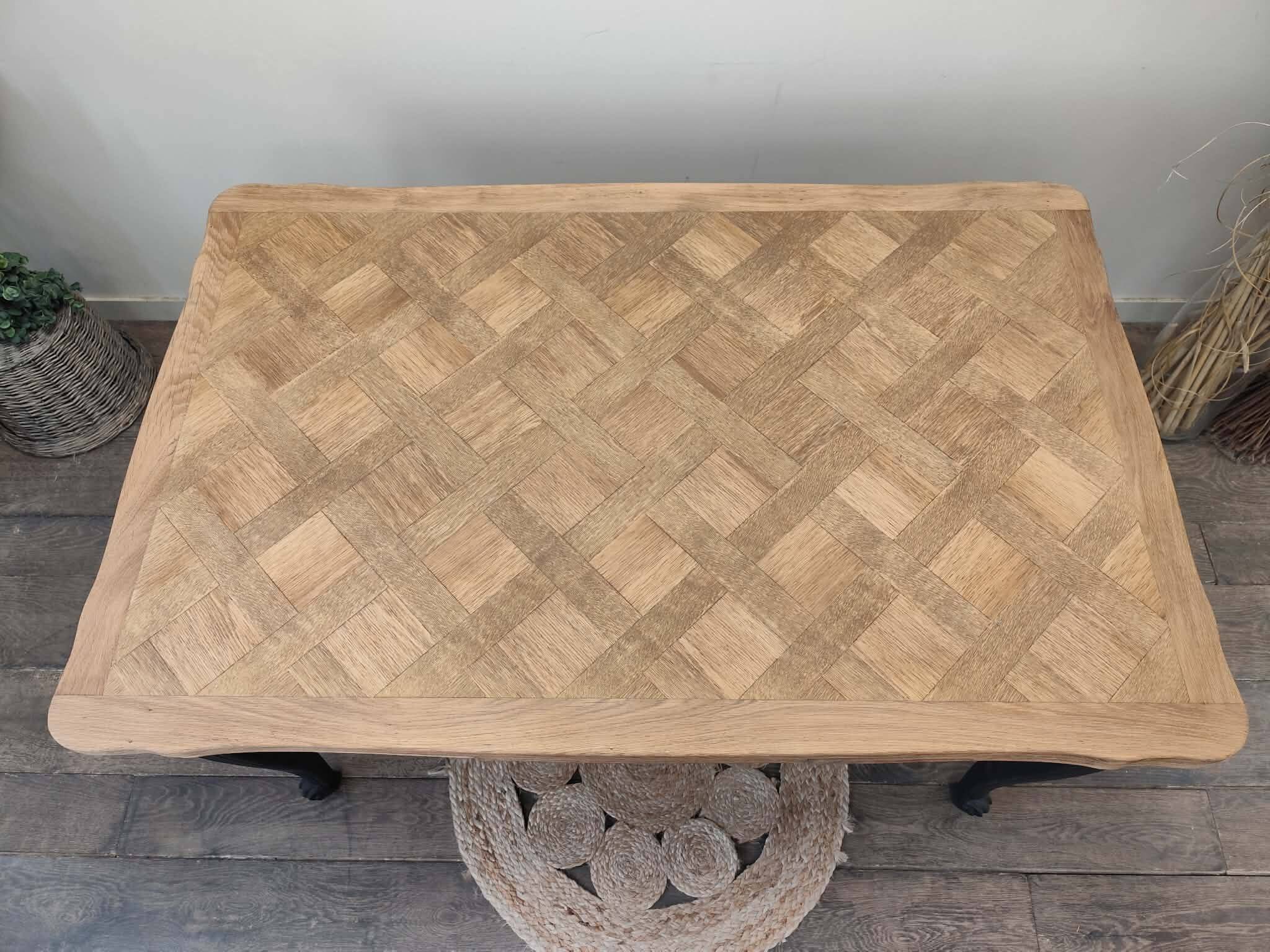 Table style regence en chene massif