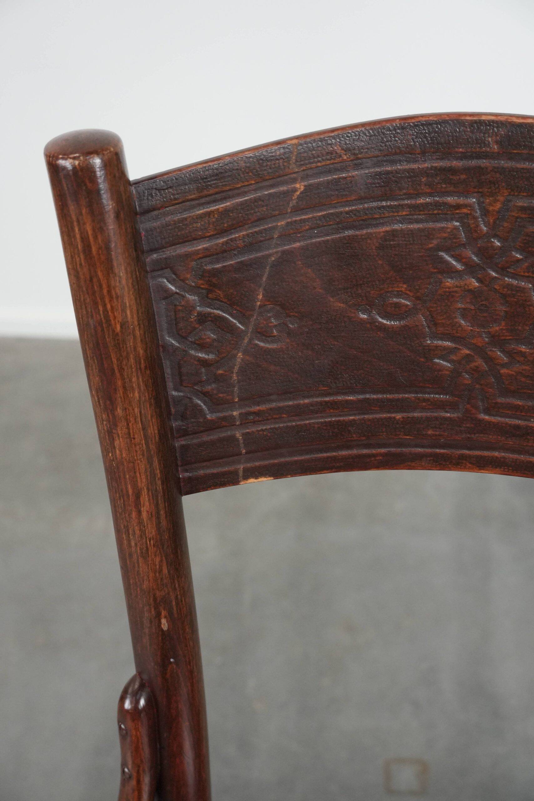 Set of five vintage wooden Cosmos bistro design chairs with stunning detail