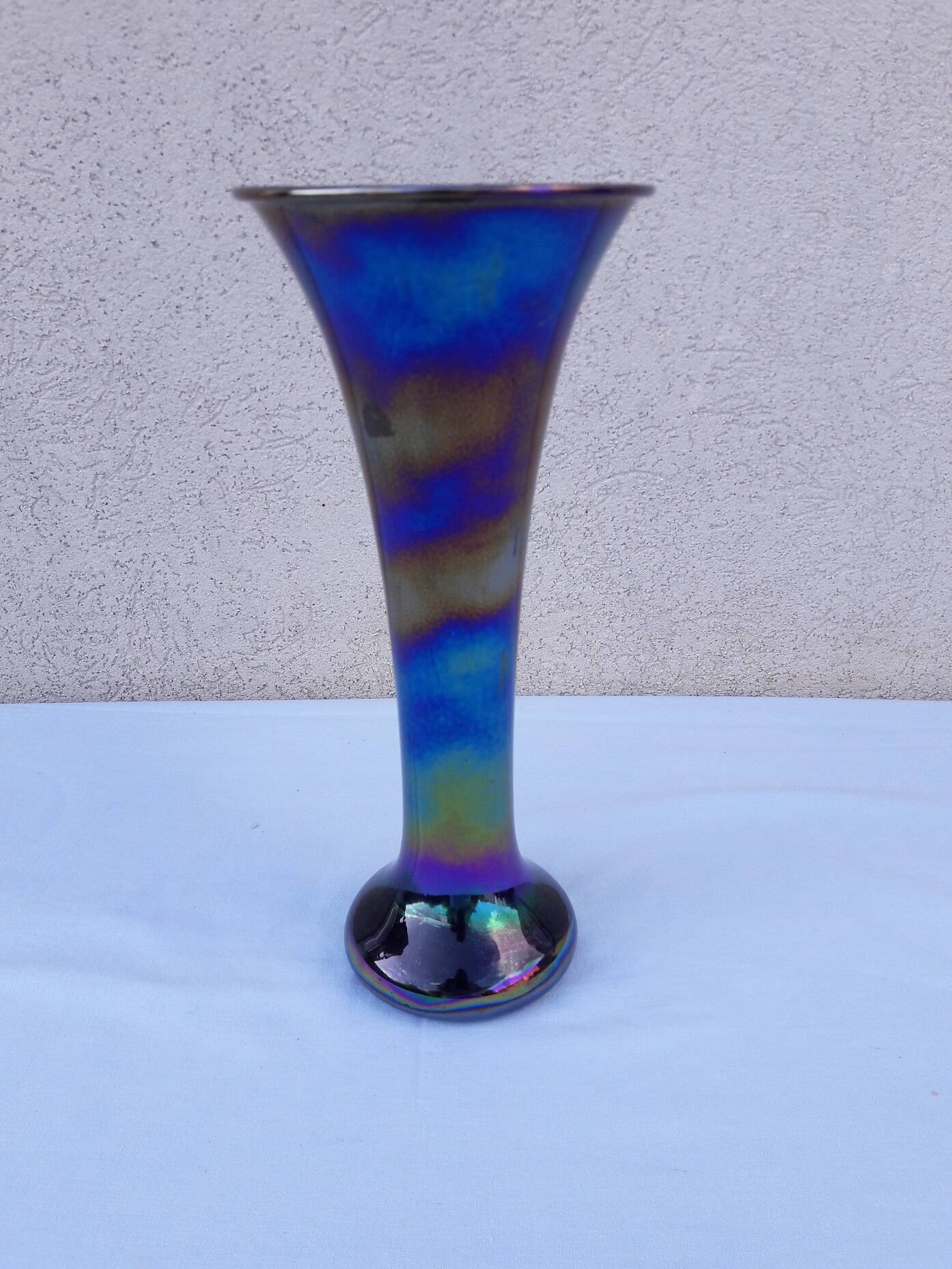 Iridescent glass vase