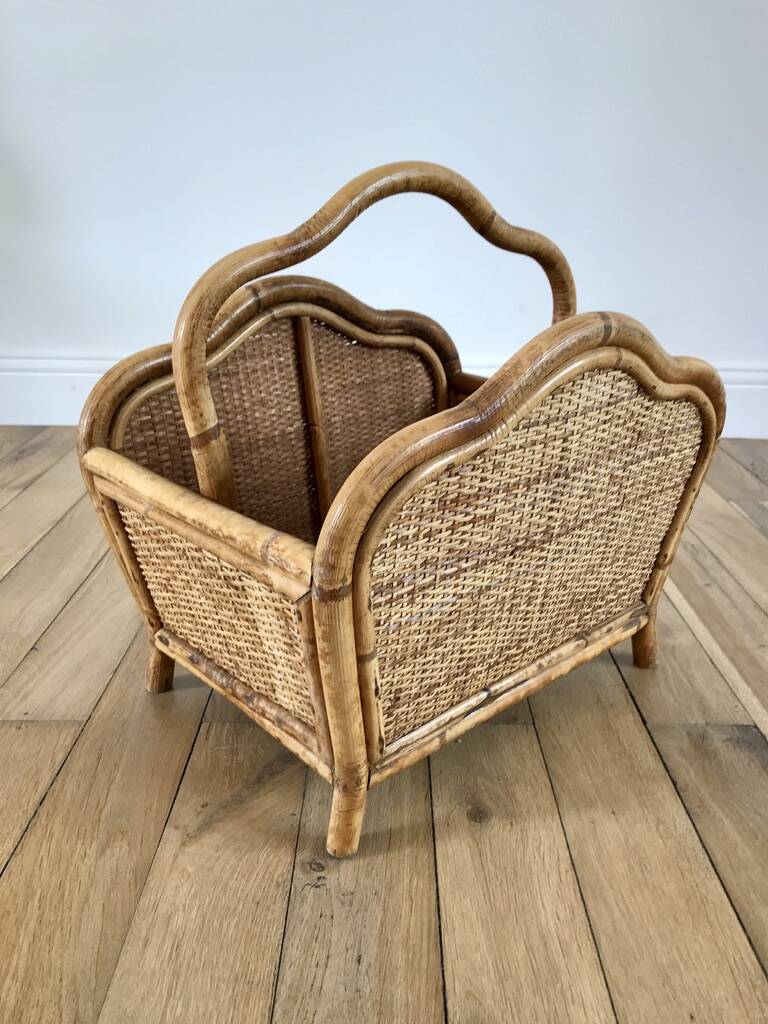 Magazine holder / Pine hutch in rattan, bamboo and canning 70s
