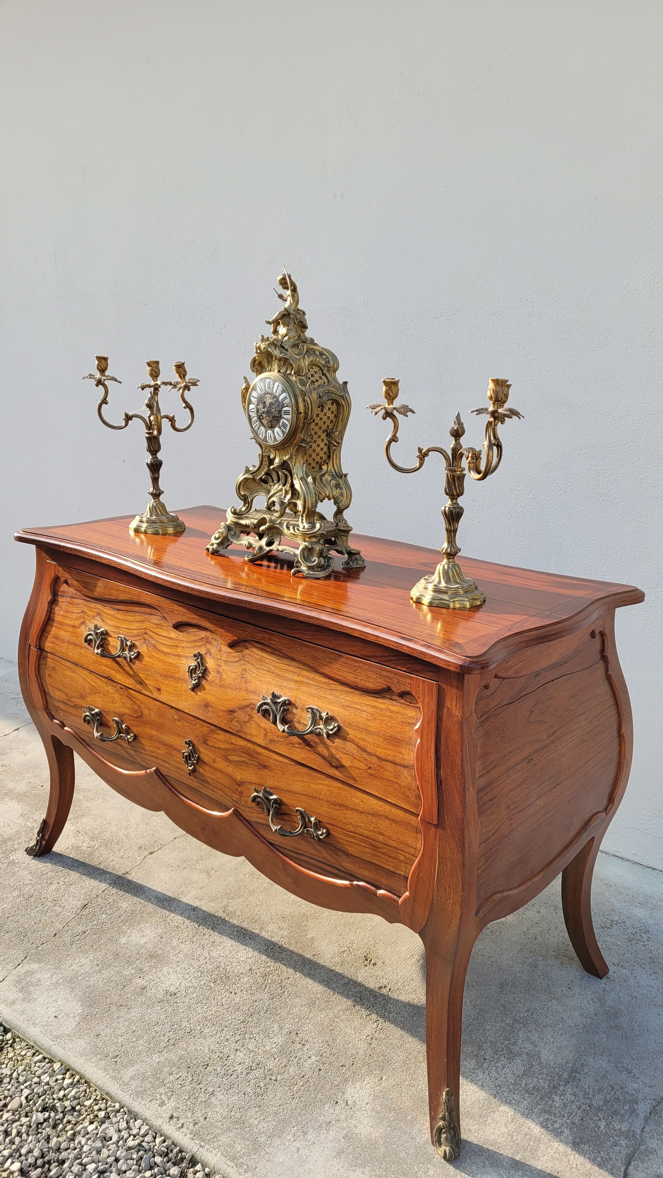 Curved Louis XV style commode in mahogany.