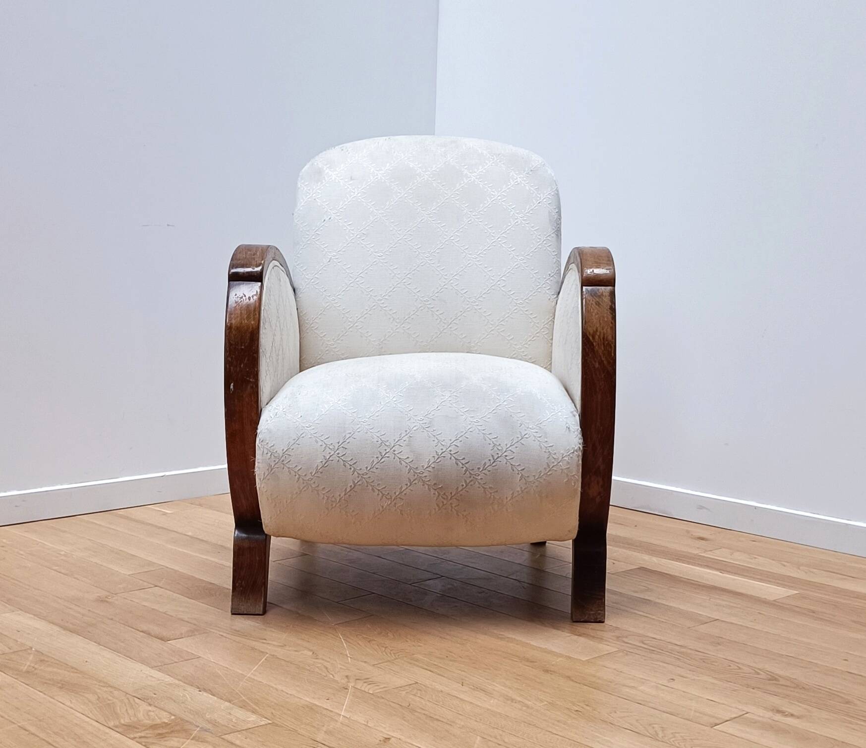 Vintage armchair from the 30s