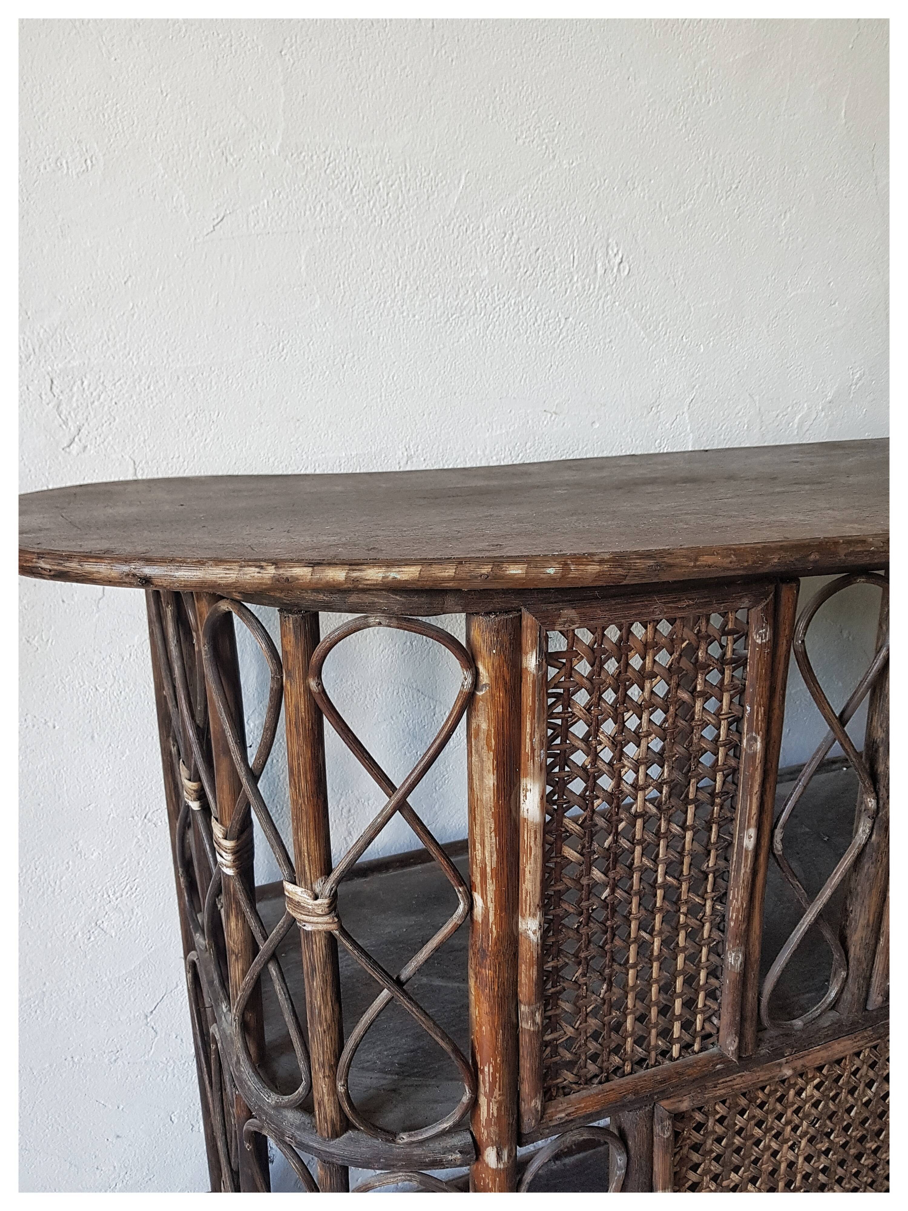 Vintage rattan bar