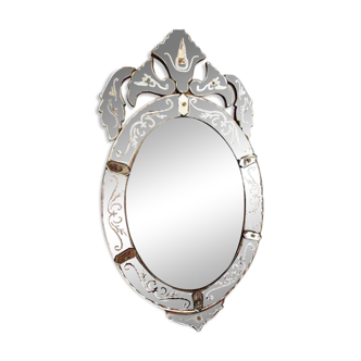 Large oval Venetian mirror with closed sides, 1940