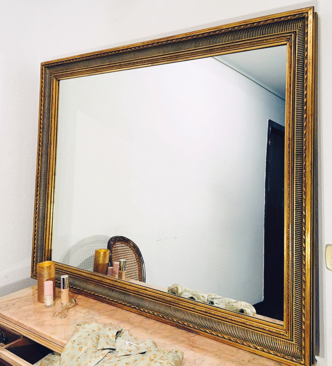 Neo-classical mirror, 1970
