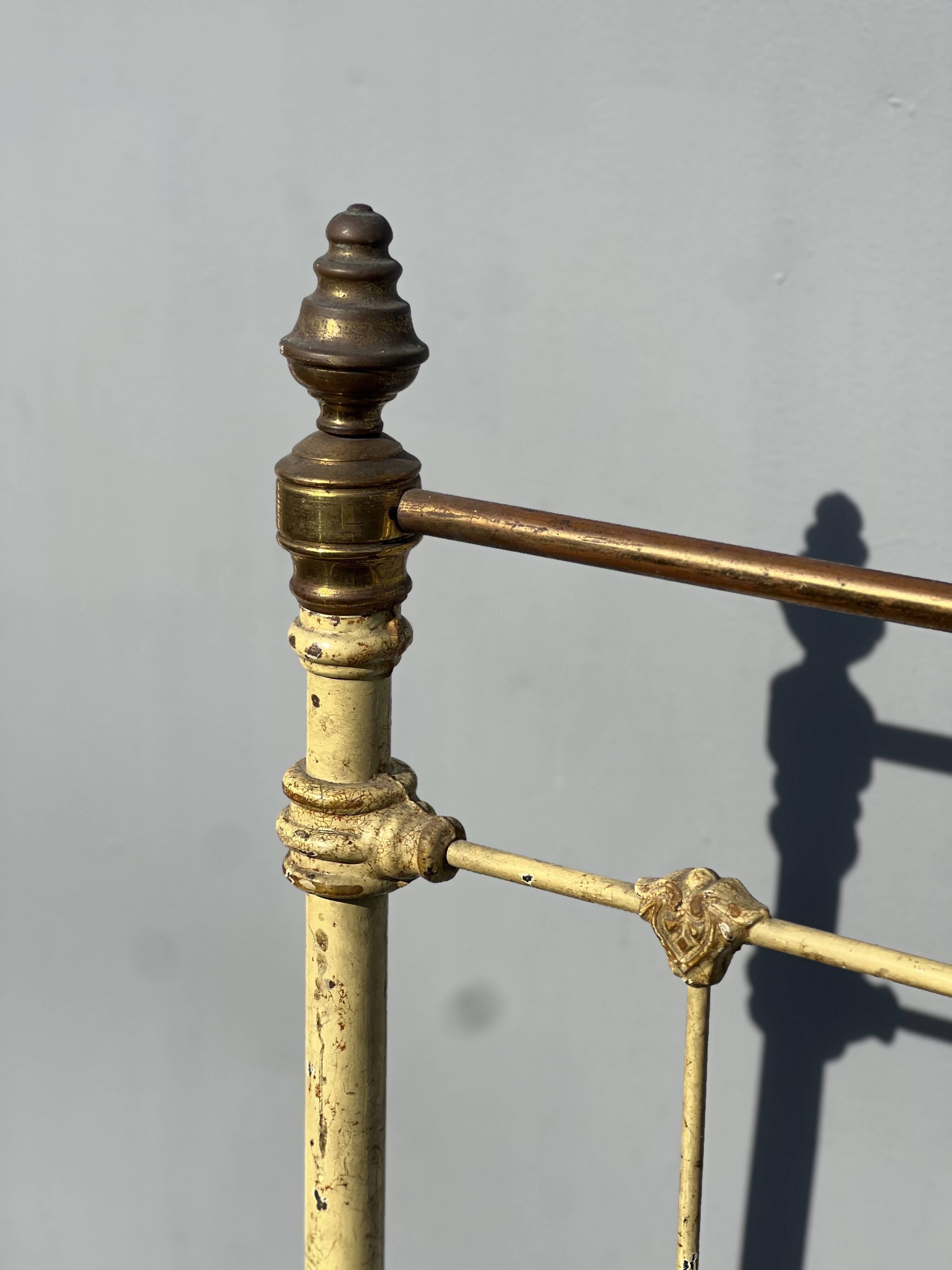 WROUGHT IRON BED 1900