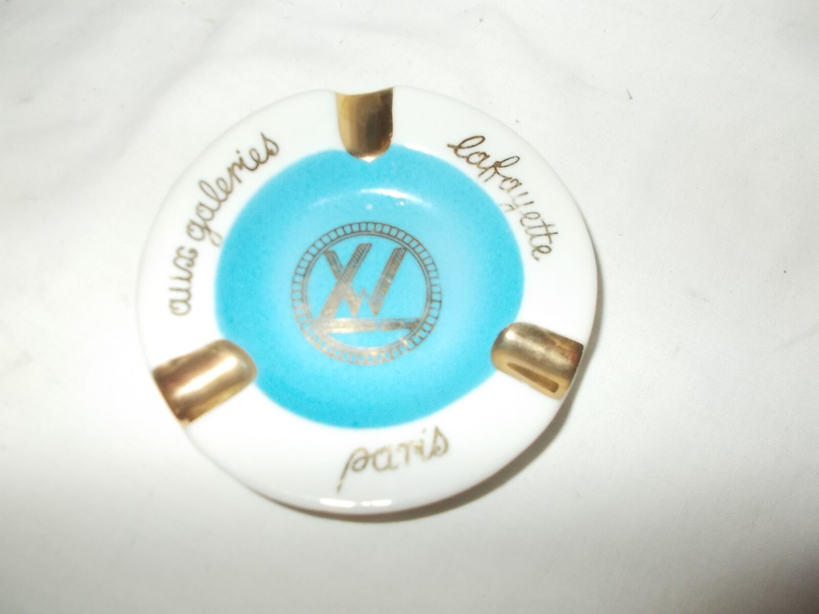 Galeries lafayette advertising ashtray