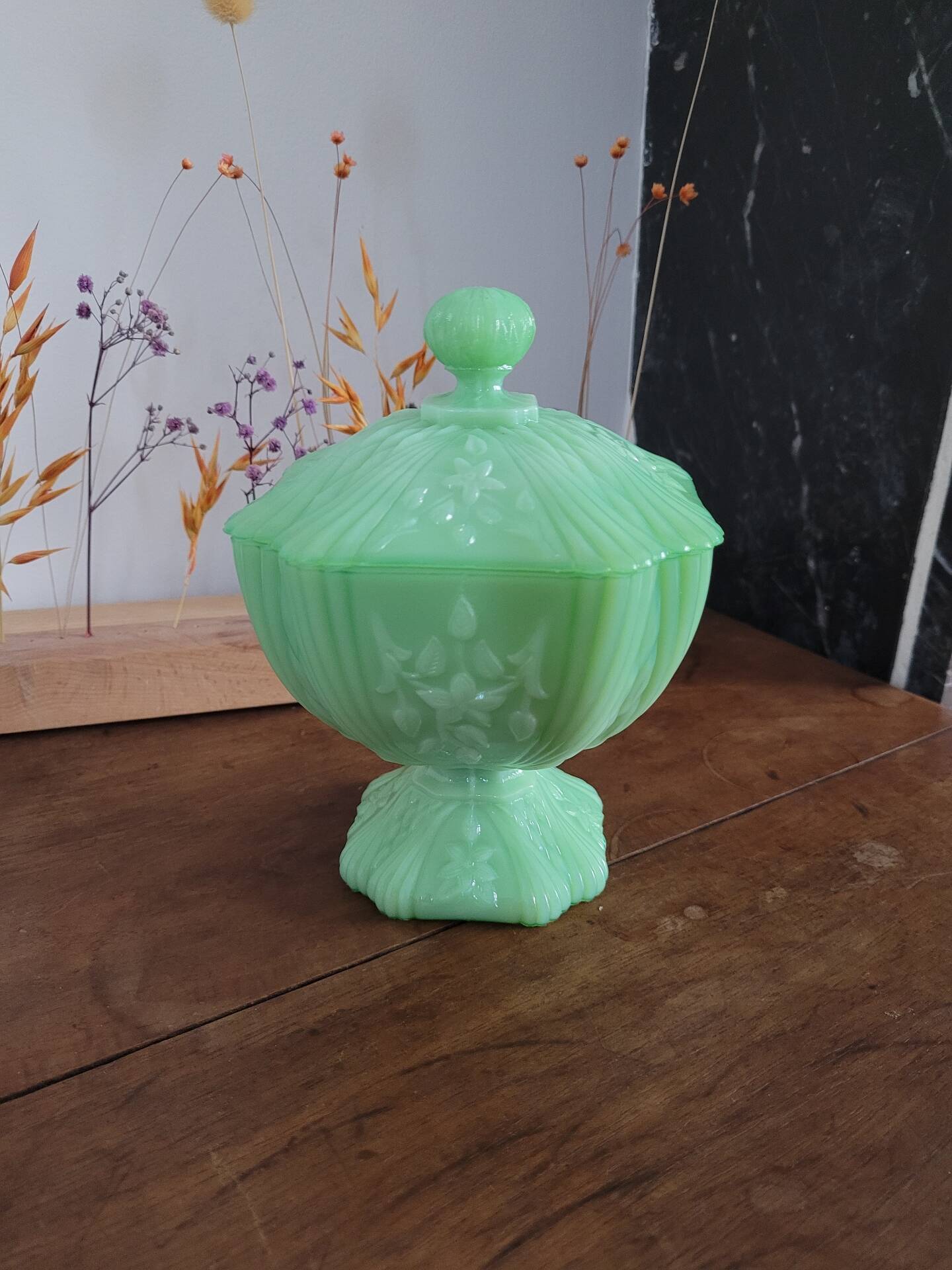 Green opaline bonbonnière
