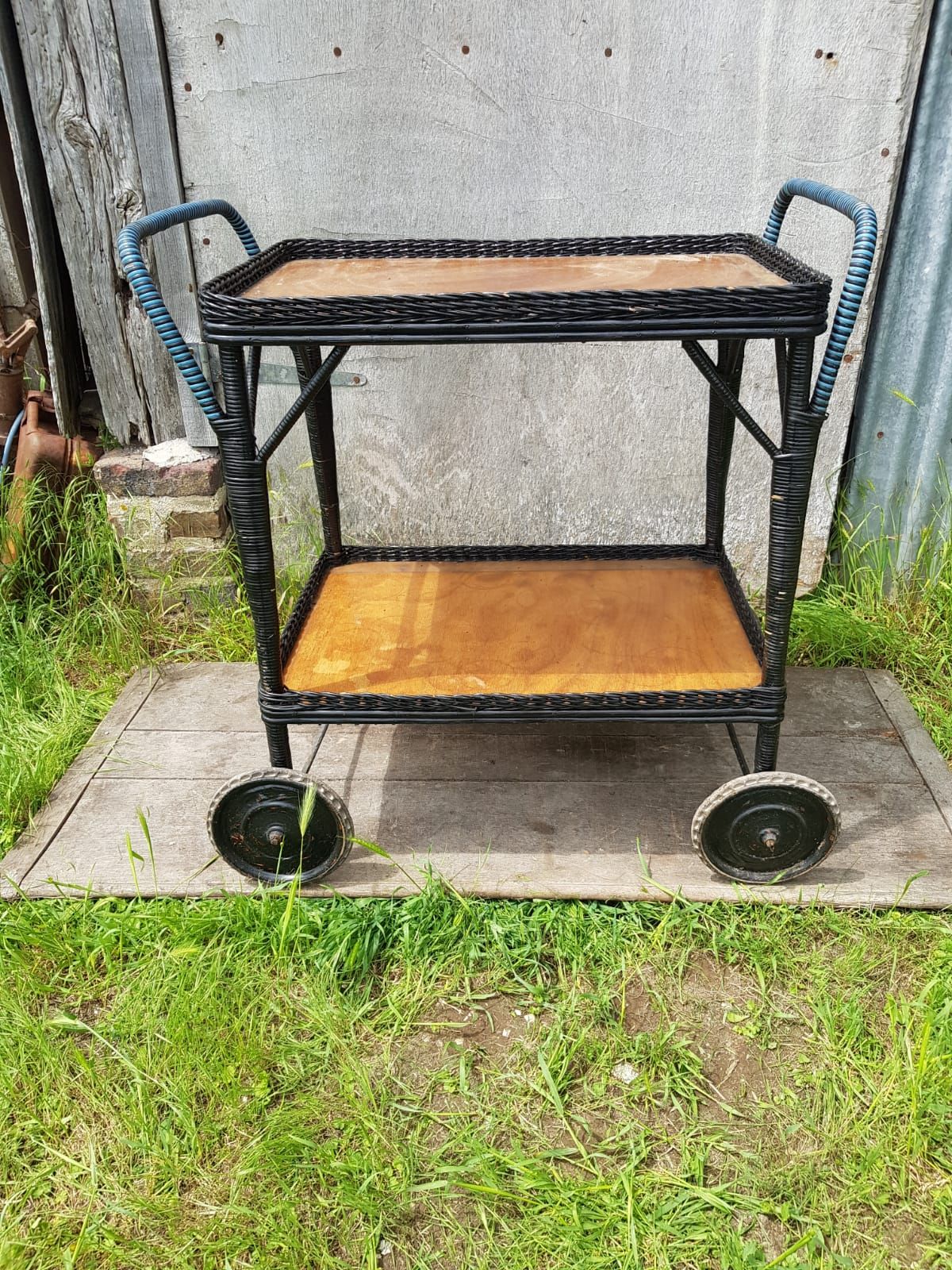 Old service servant rattan & scoubidou on wheels metal + wood trays