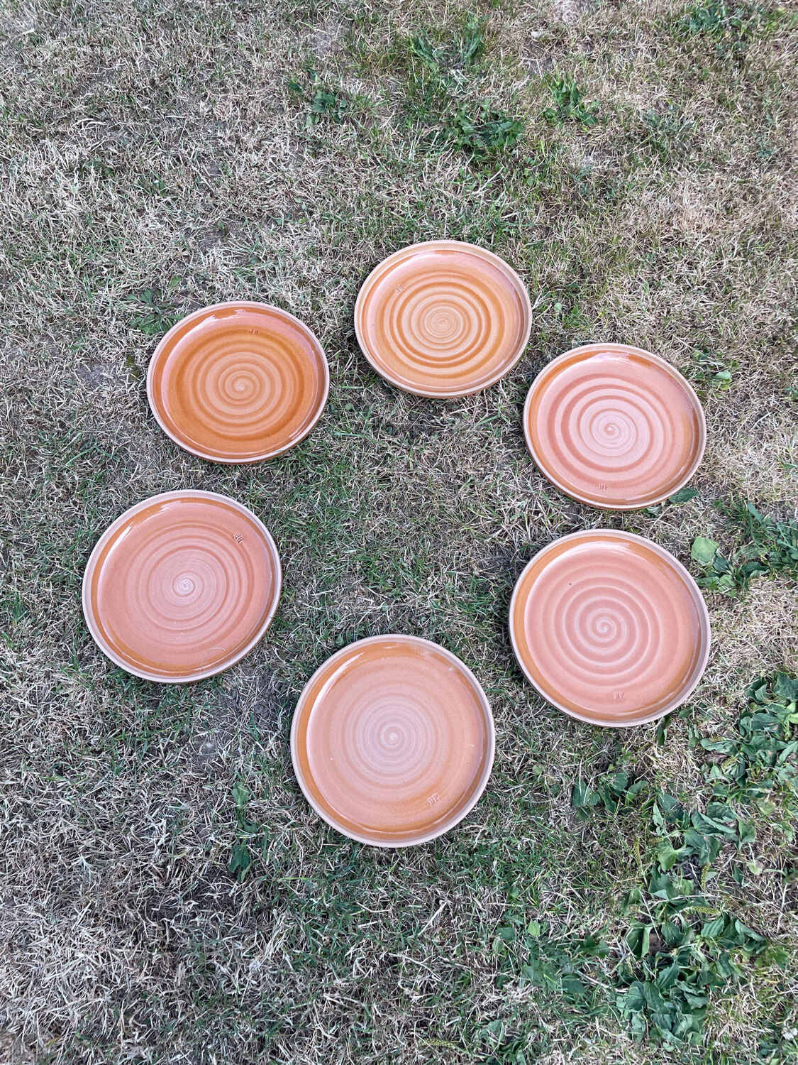 6 Sarreguemines flat plates in vintage stoneware 1970.