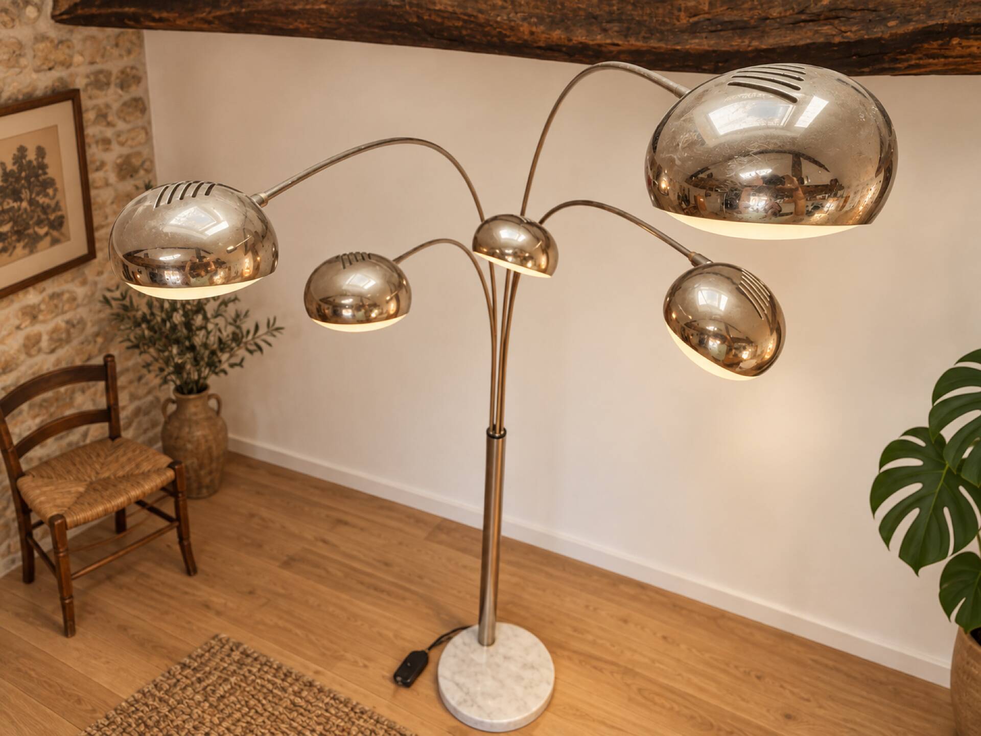 Arc floor lamp with 5 lights in chrome metal and marble – Space Age style