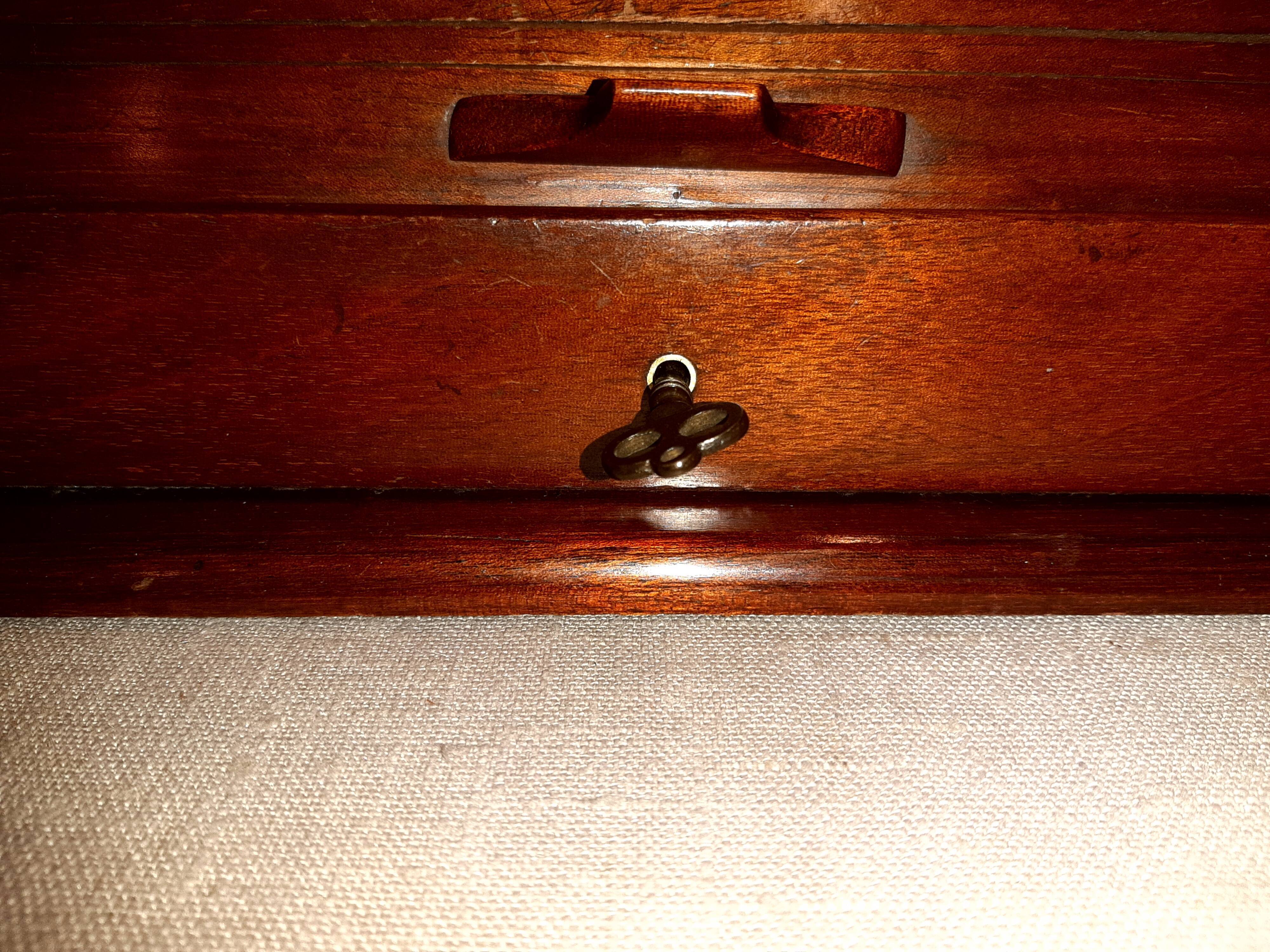 Office Secretary art deco