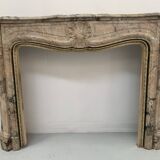 Cheminée de style Louis XV en marbre de breche rouge XIX siècle