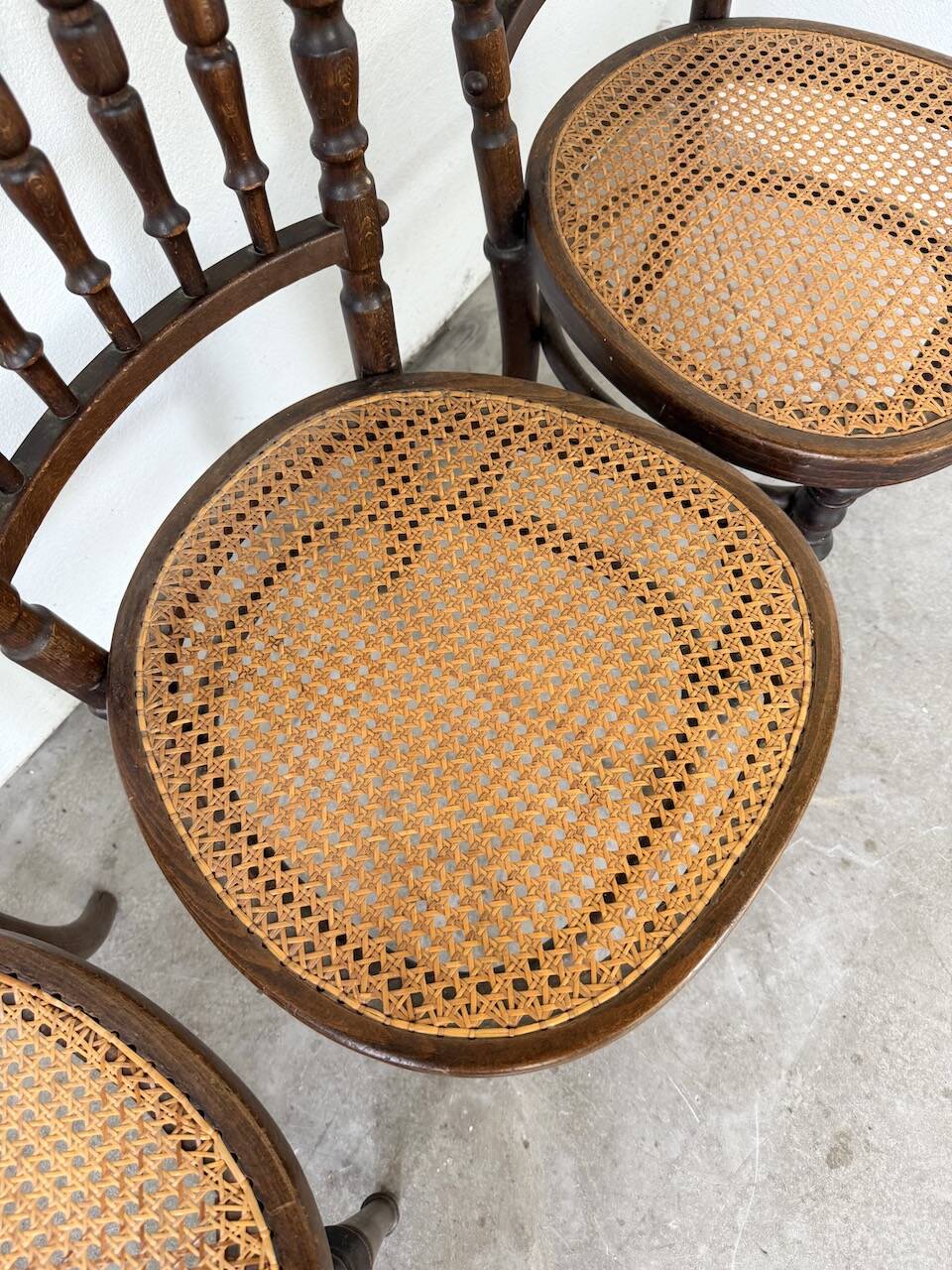 Set of 4 Fischel cane bistro chairs n019