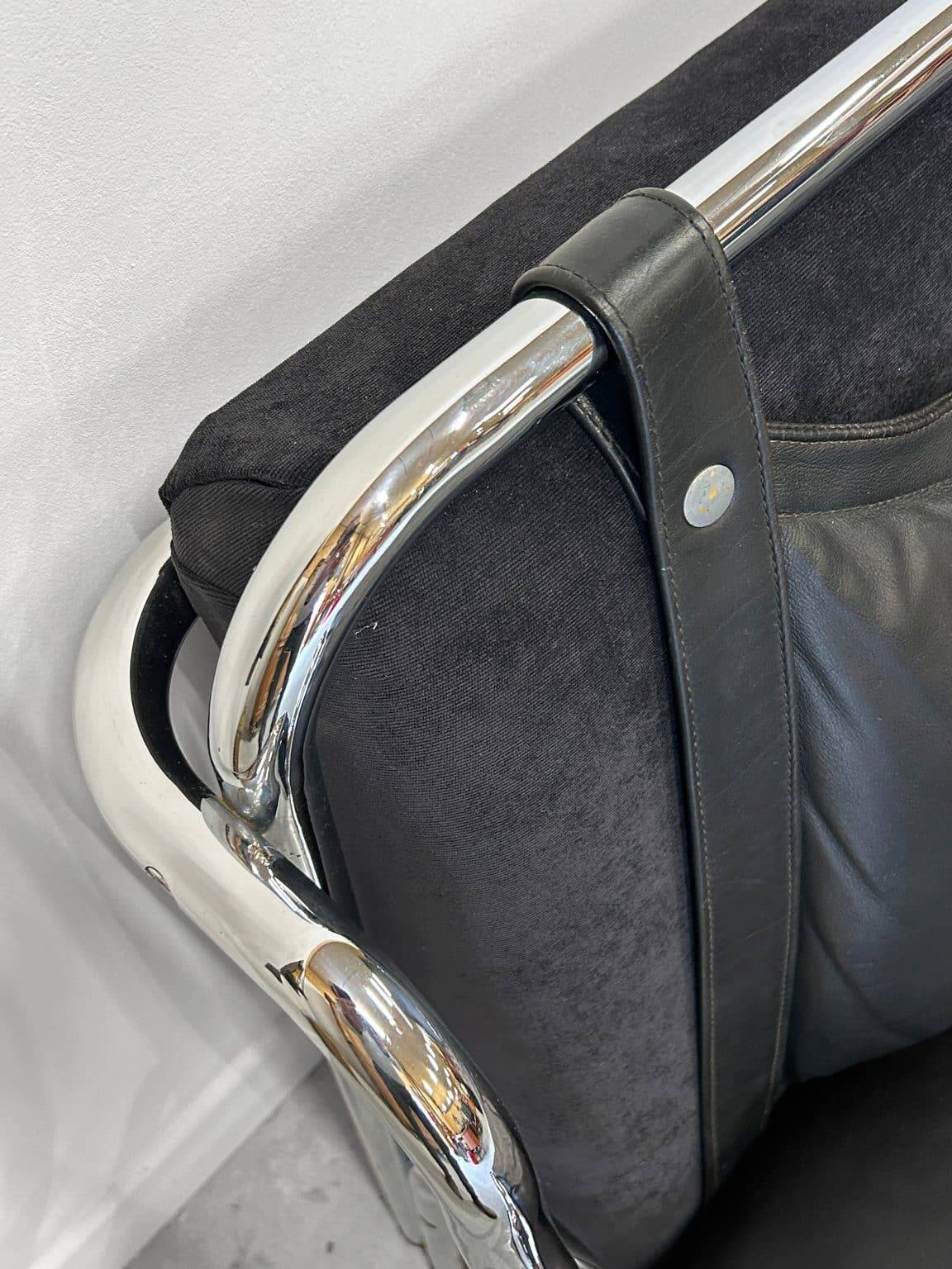 Stringa 3-seater vintage sofa