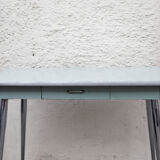 Formica table pattern water green