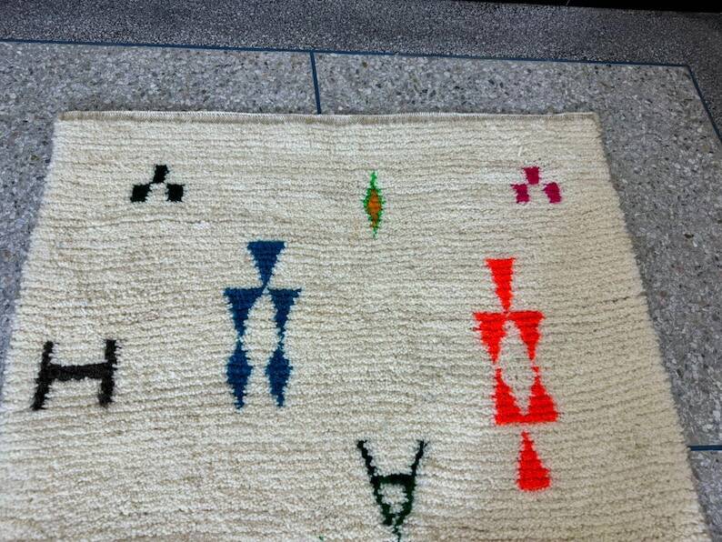 Moroccan Berber rug 250cmx150cm