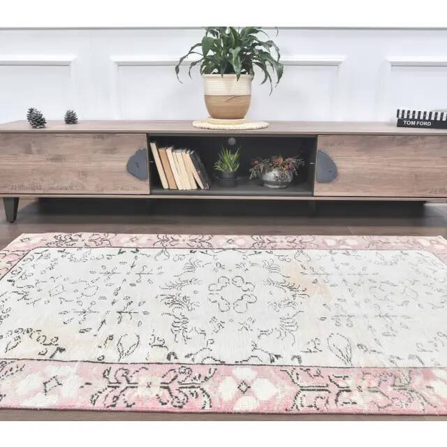 1970s Turkish Handmade Wool Kilim Rug 115x200