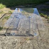 Habitat plexiglass table on wheels