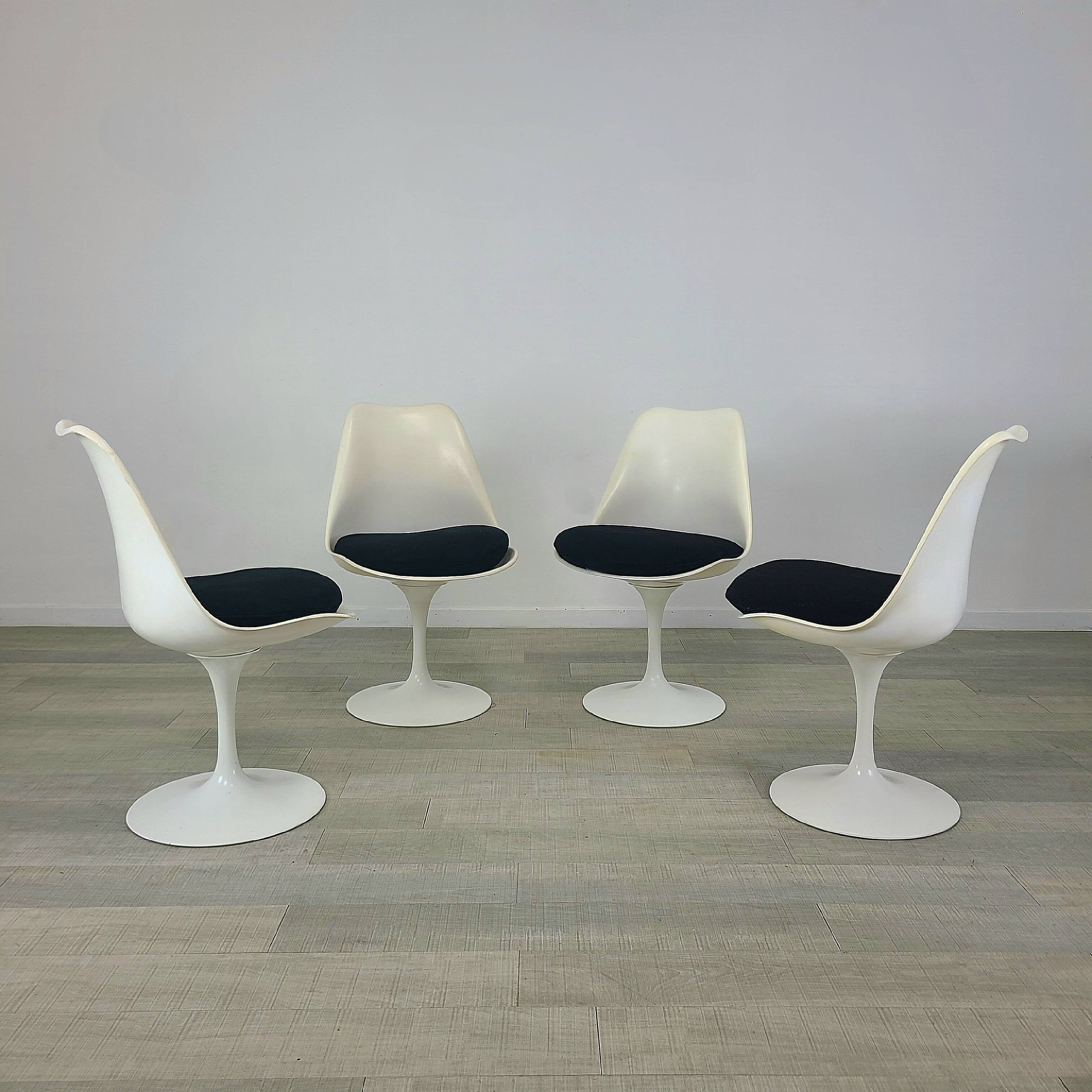 Knollinternational tulip chairs design Eero Saarinen vintage 1970