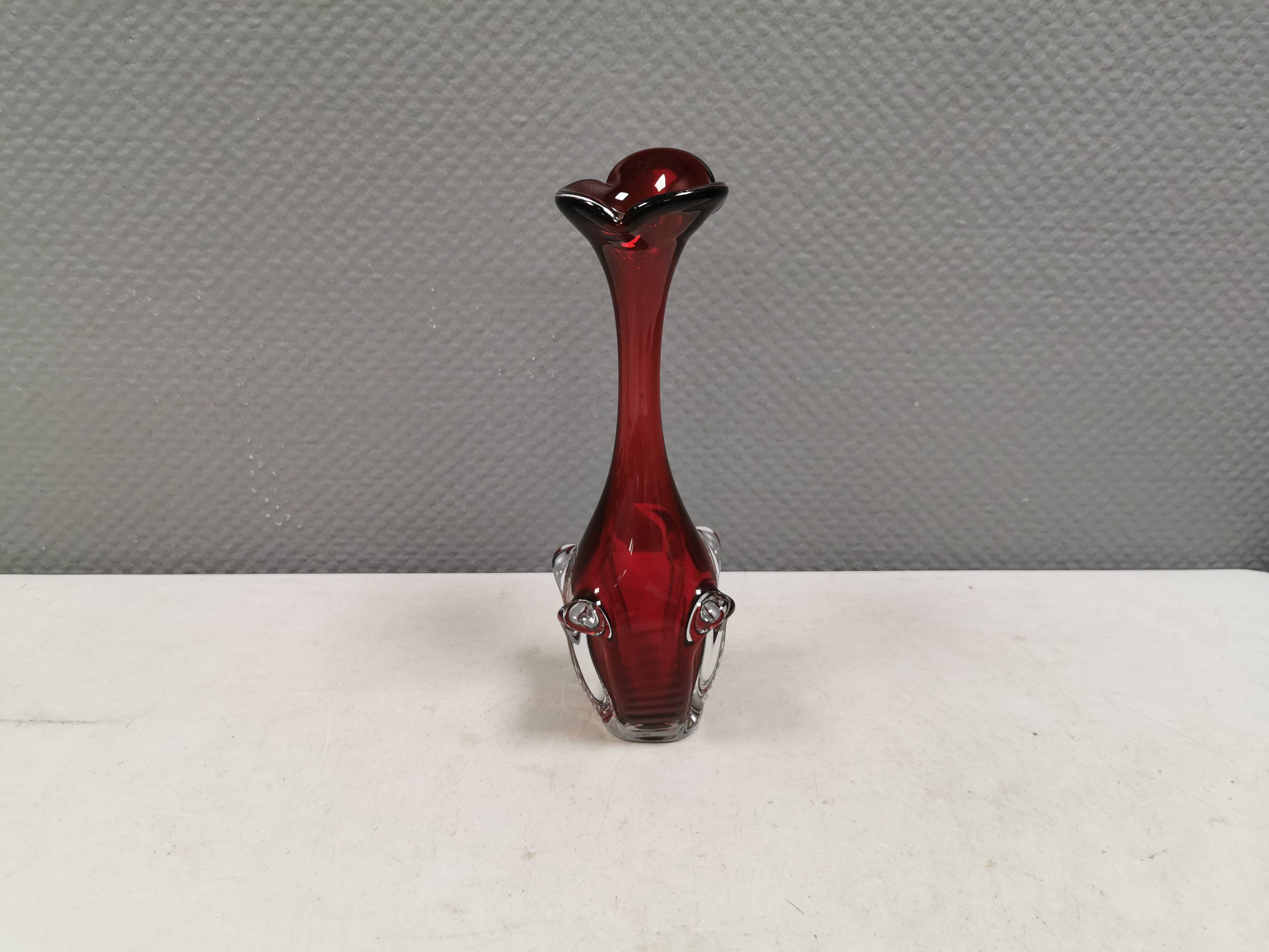Ruby-red glass vase from Aseda Glasværk, Sweden, 1980s