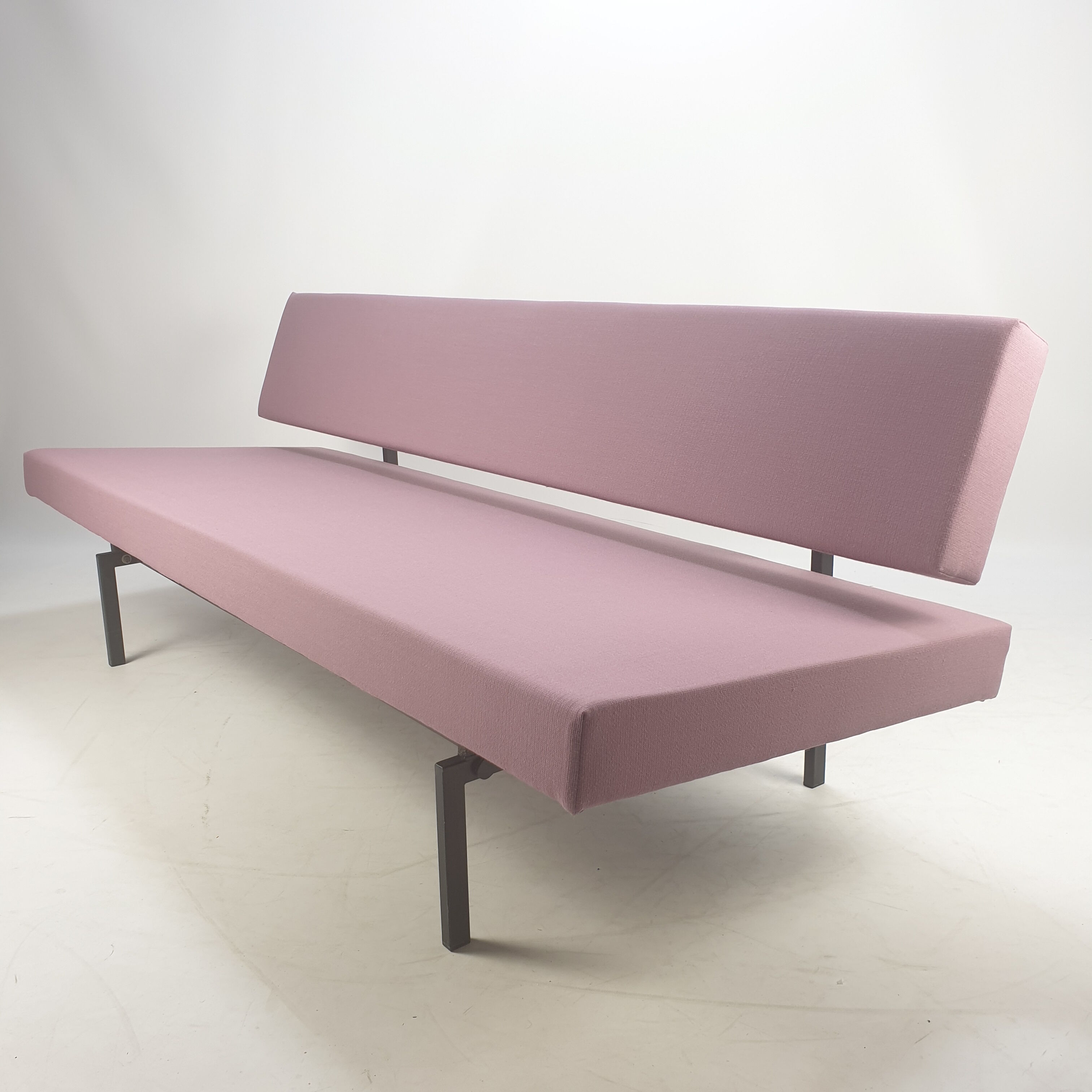 Sleeping sofa by Gijs van der Sluis for Gispen 50