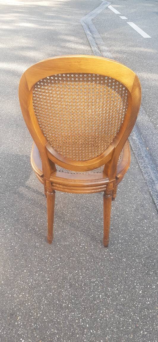 Set of 6 Louis XVI style medallion chairs