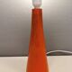 Pied de lampe de table en céramique à glaçure orange