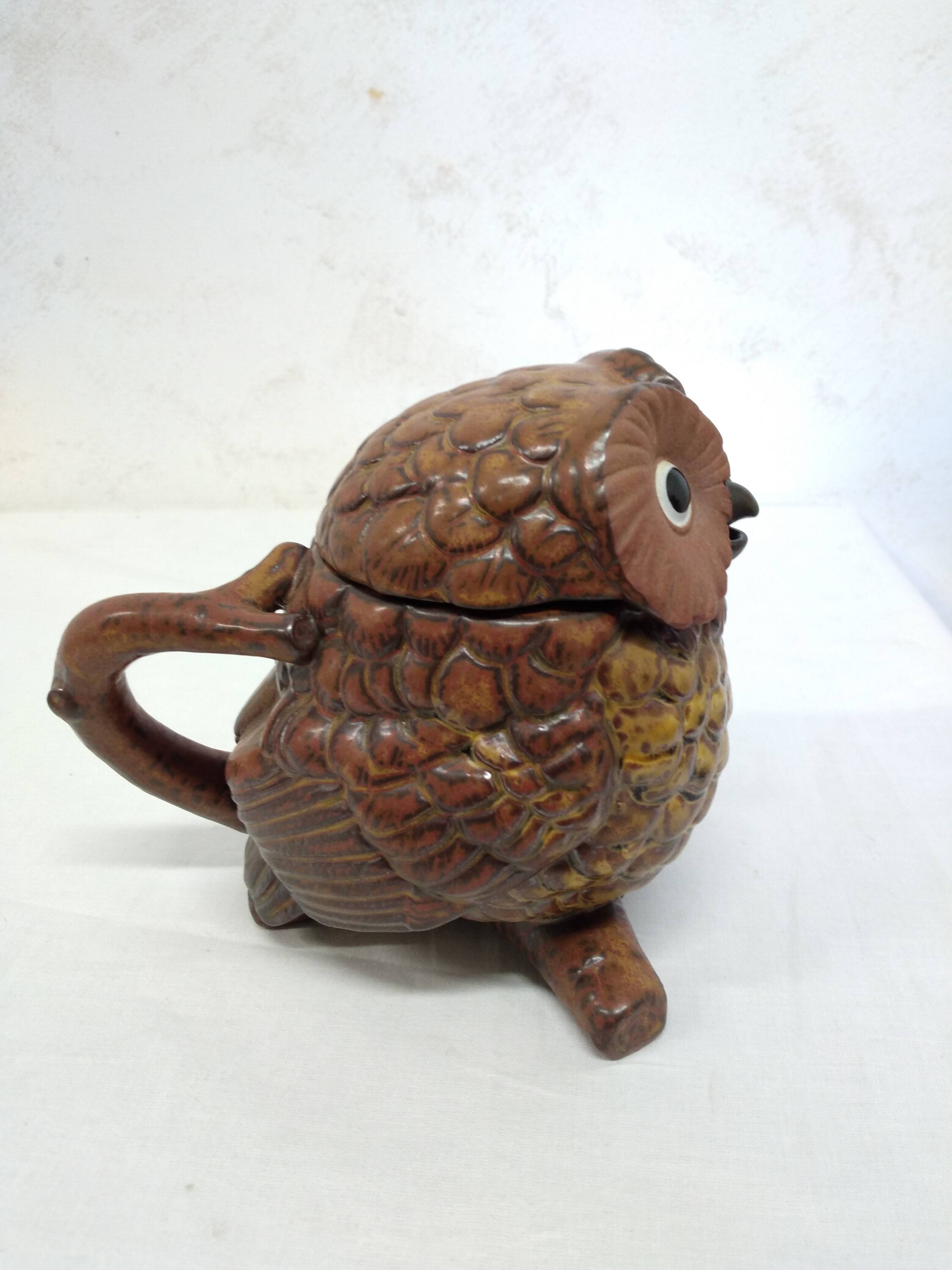 Zoomorphic owl teapot