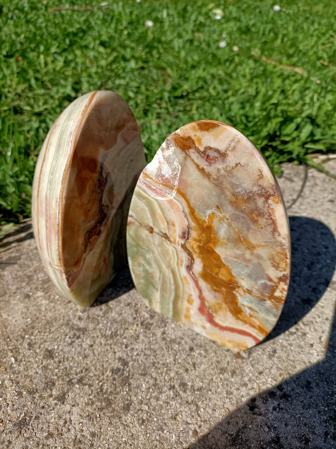 Retro marbled egg bookends 💐