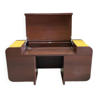 Yellow leather desk by designer Rodolphe Montet