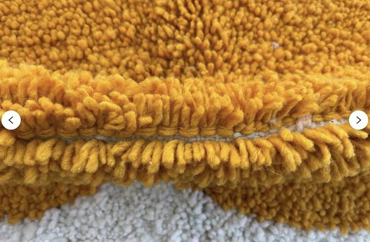 Traditional handmade Beni Ouraine rug, size 150 x 250 cm, orange