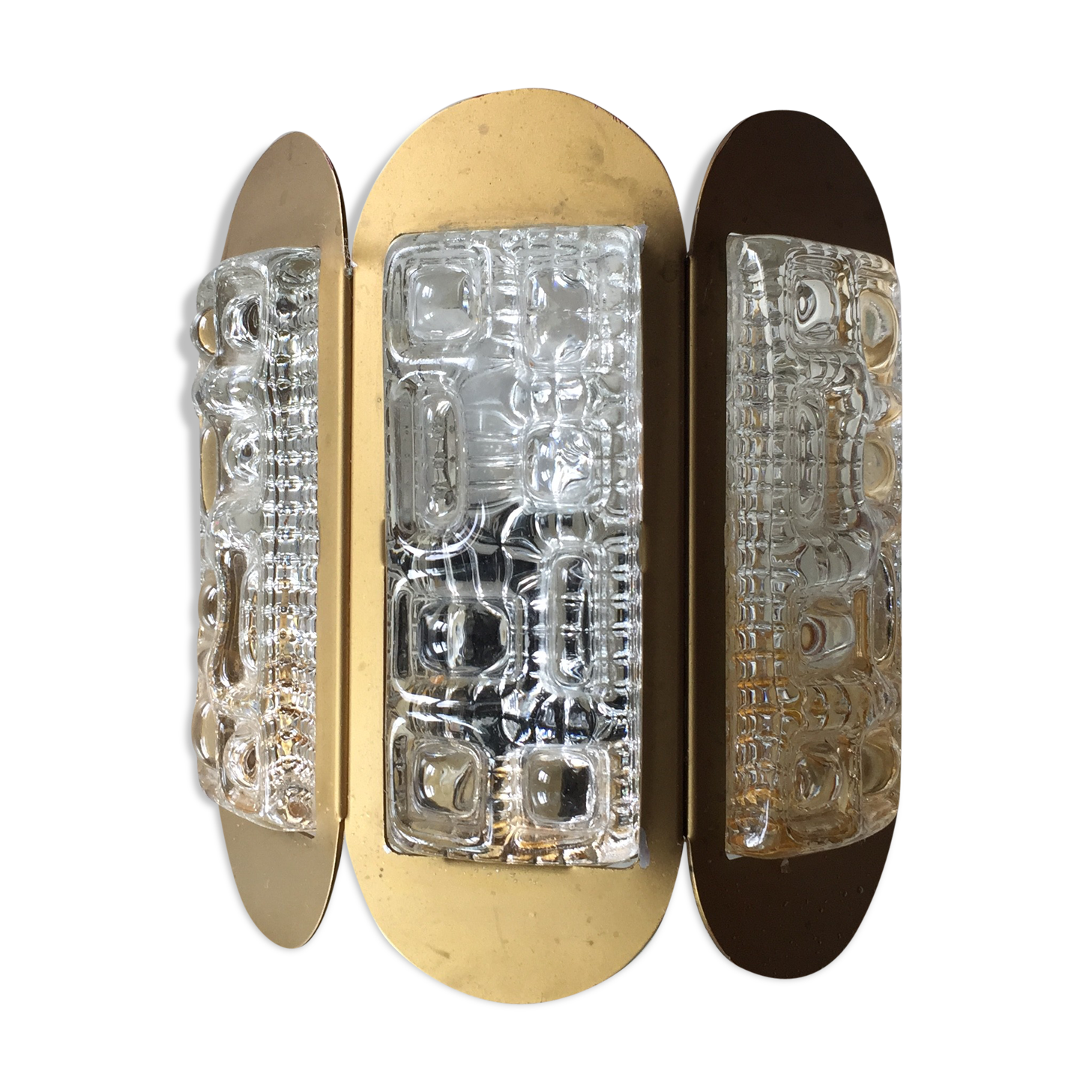 Scandinavian midcentury wall light in crystal and mat gold colored metal