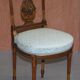 Paire de Chaises d'Appoint Sculptées en Bois Doré