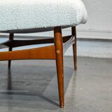 Scandinavian bench