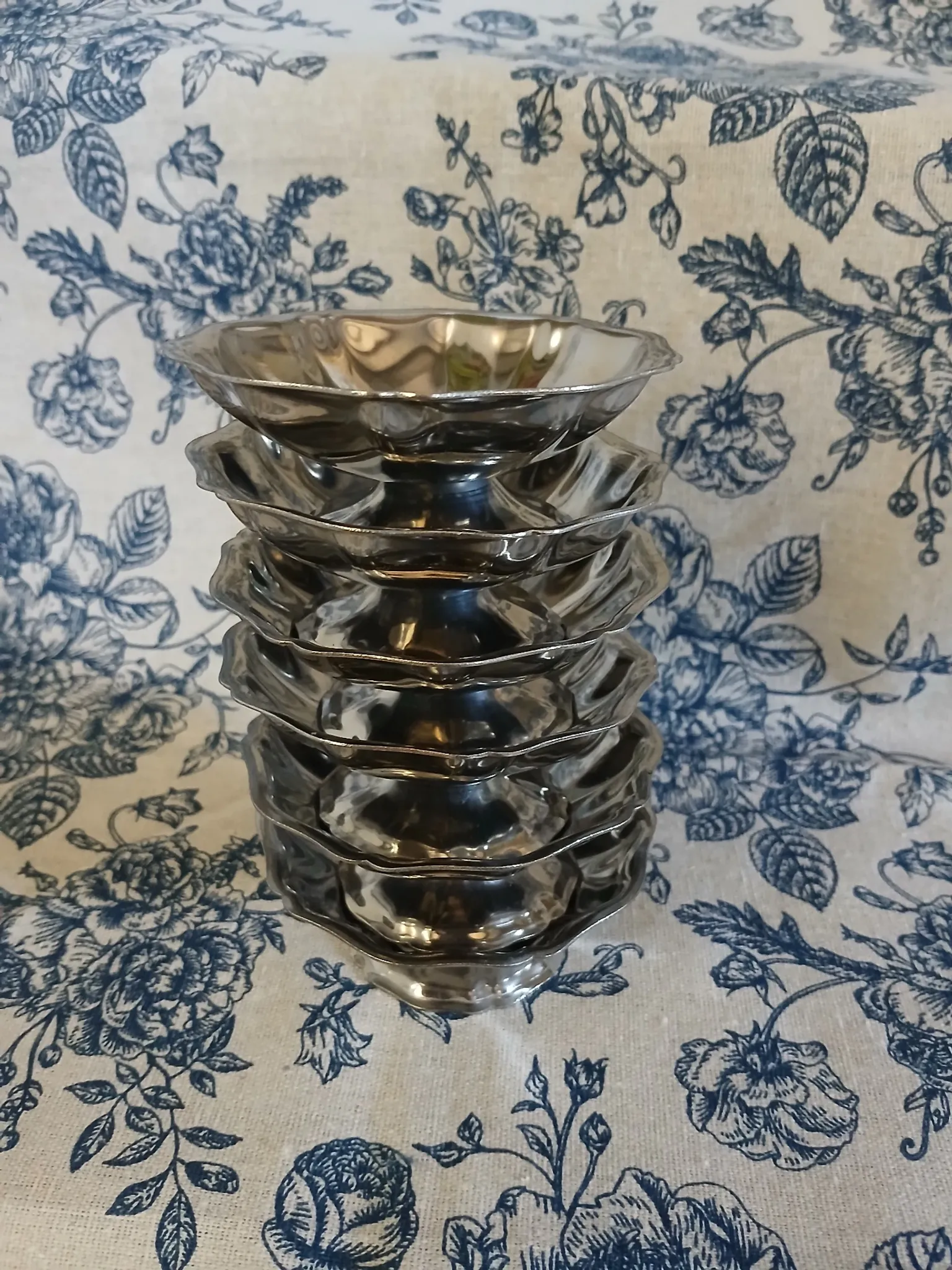 6 antique metal ice cream cups