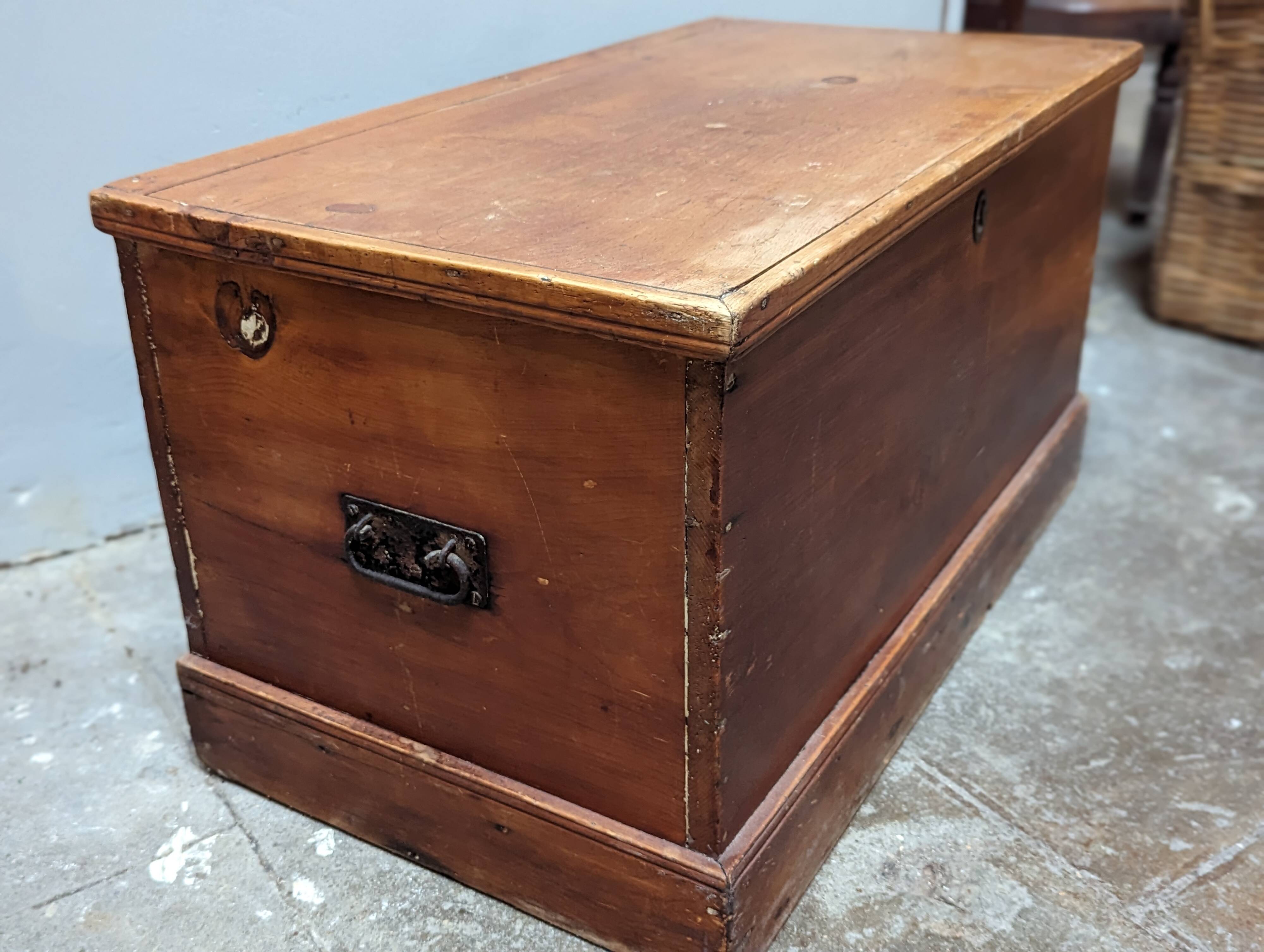 Pine chest