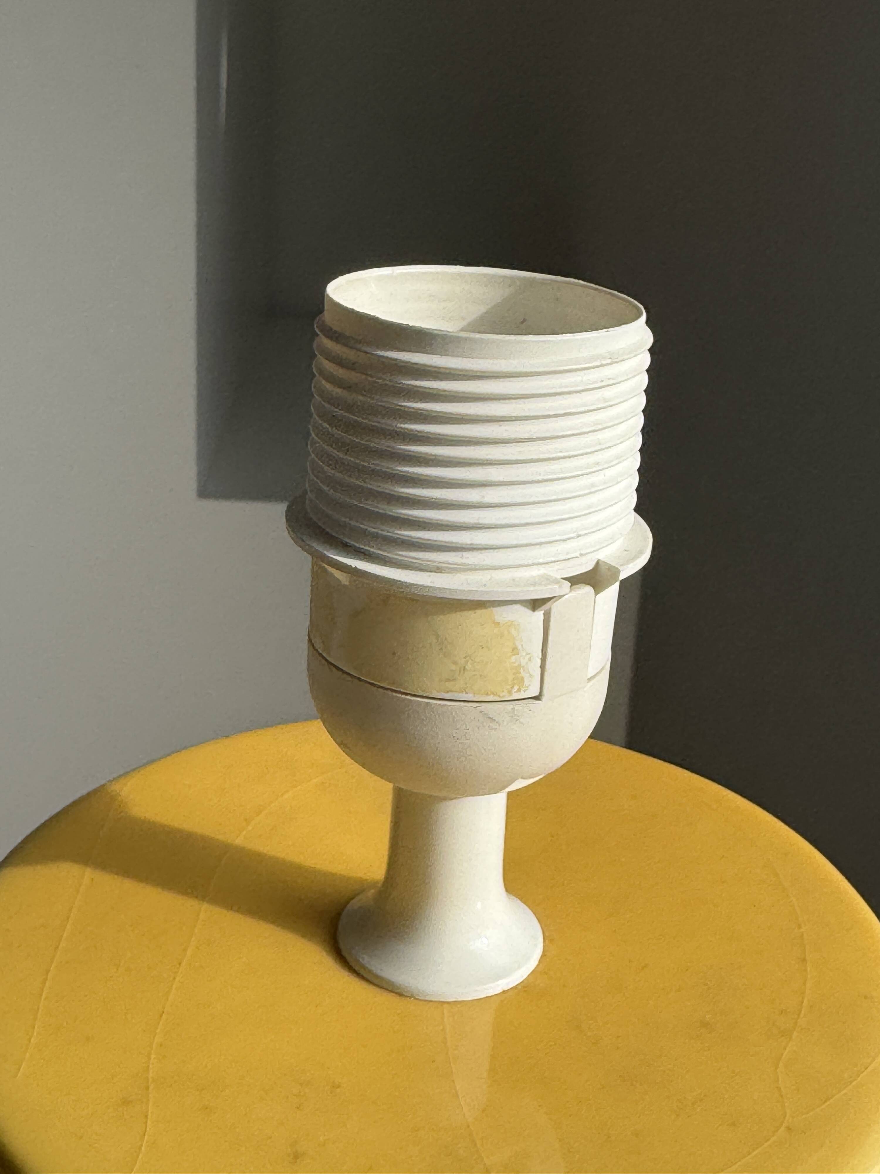 Large yellow lamp base with orange tulip shades, H46 D24