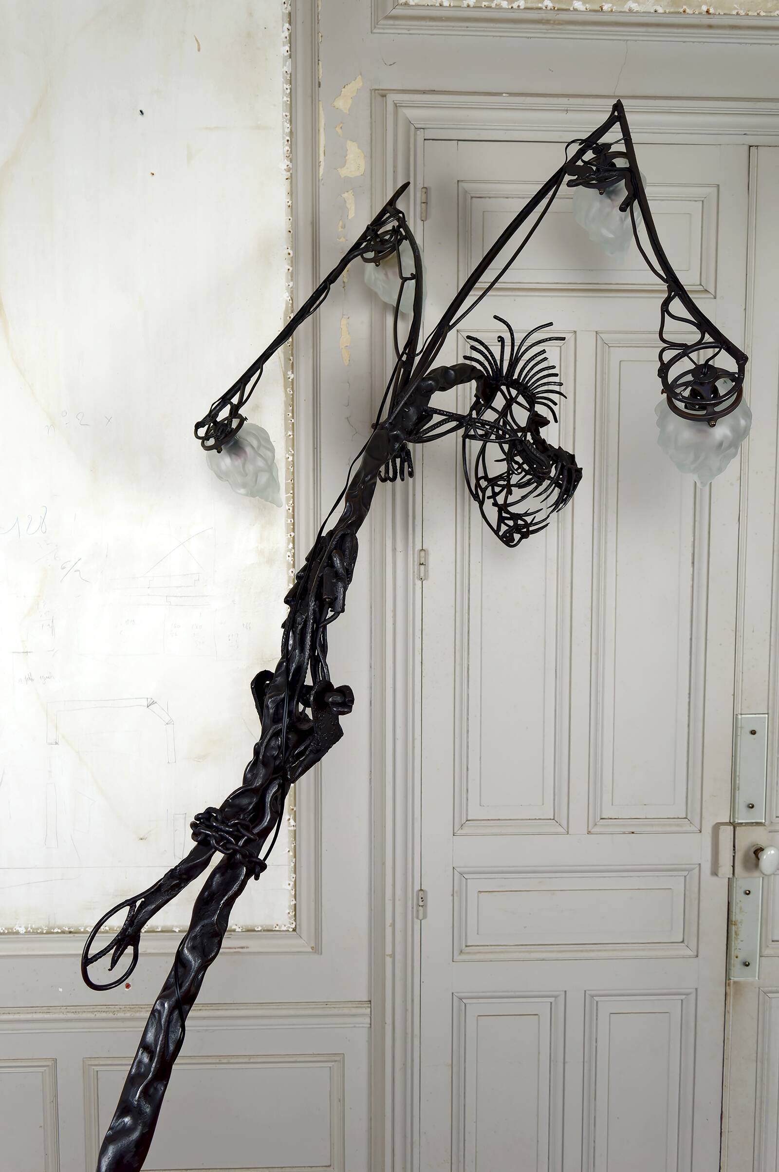 Brutalist sculptural wrought iron Dragon floor lamp, France